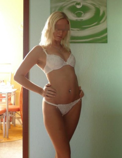 Belle petite salope à Sainte-Luce-sur-Loire Belle petite salope à Sainte-Luce-sur-Loire