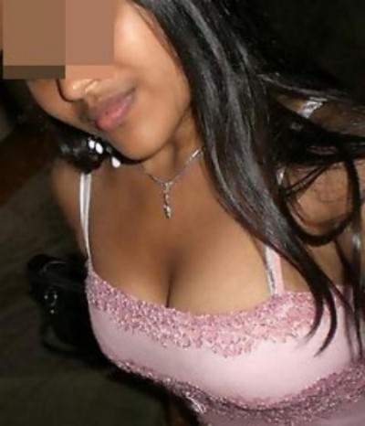 Jolie nana sur Nantes qui aime la fellation sans capote Jolie nana sur Nantes qui aime la fellation sans capote