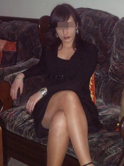 Bourgeoise salope veut rencontrer un jeune homme sur Orvault