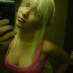 Fille tr&egrave;s chaude &agrave; fister &agrave; Bouguenais