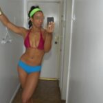 Jeune Femme chaude pour un jeune libertin sur Orvault avec qui s'amuser