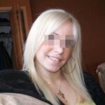 Fille sexy qui voudrait de queues bien poilues &agrave; sucer &agrave; Saint-S&eacute;bastien-sur-Loire