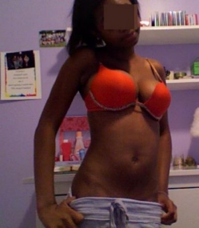 Cochonne désirant de très grosses queues à pomper sur Sainte-Luce-sur-Loire