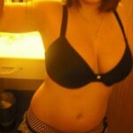 Grosse pétasse cherche un homme dispo à Bouguenais pour une pipe nature Grosse pétasse cherche un homme dispo à Bouguenais pour une pipe nature