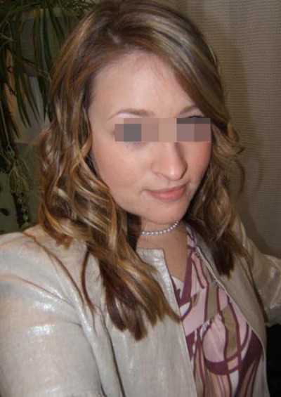 Jolie libertine qui aime faire des fellations en gorge profonde Jolie libertine qui aime faire des fellations en gorge profonde